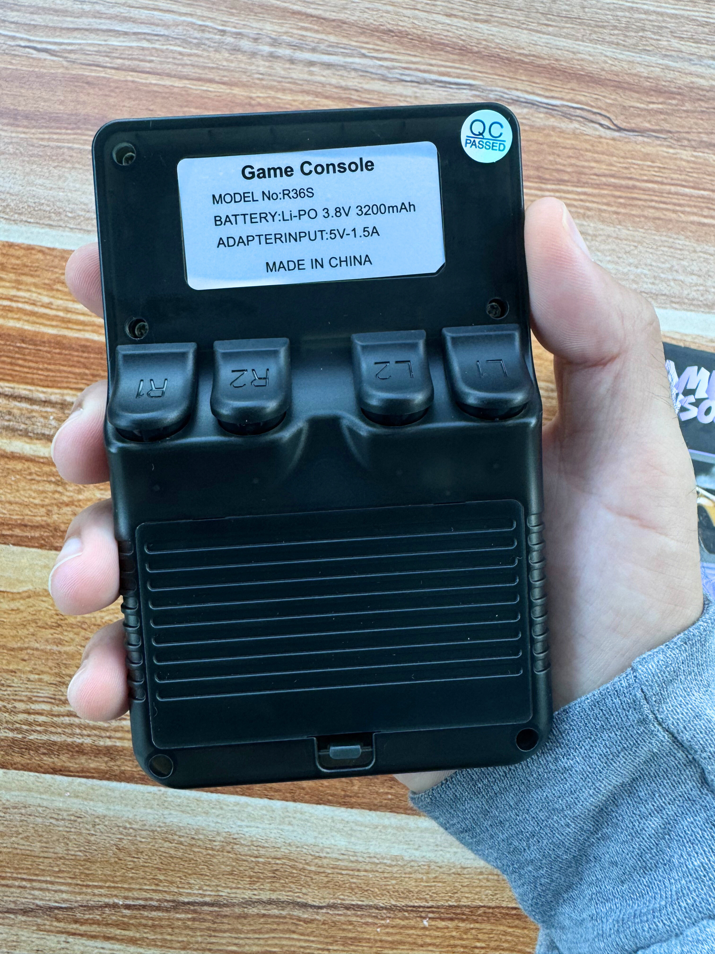 Retro Video Game Console - R36